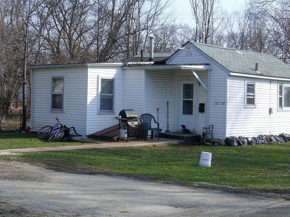 2nd image of 1211 9th Ave
