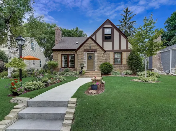 4227 York Ave N, Robbinsdale, MN 55422