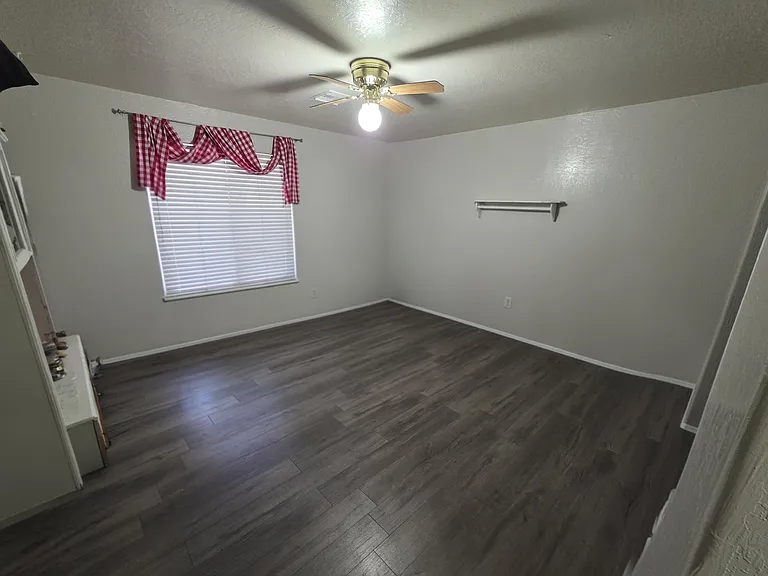 2495 S 34th Ave — Photo 13