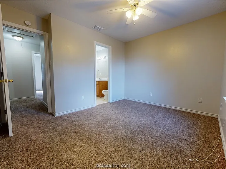 306 Cherry St #B — Photo 16