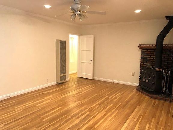 4th image of 56 Suffolk Ave