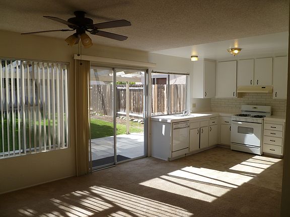 Diningroom/kitchen