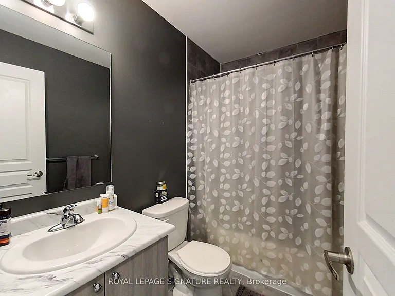 7 Anchorage Cres #304 — Photo 16