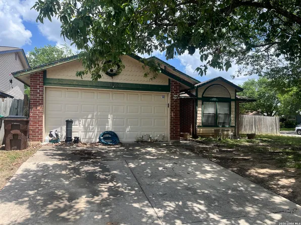 7102 Fallen Trail Dr, San Antonio, TX 78244
