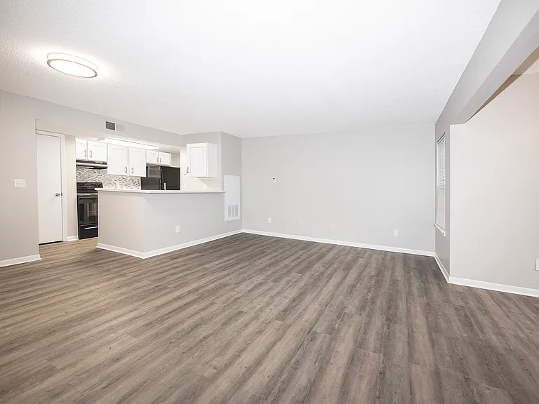 Spring Meadow Apartments — Photo 9