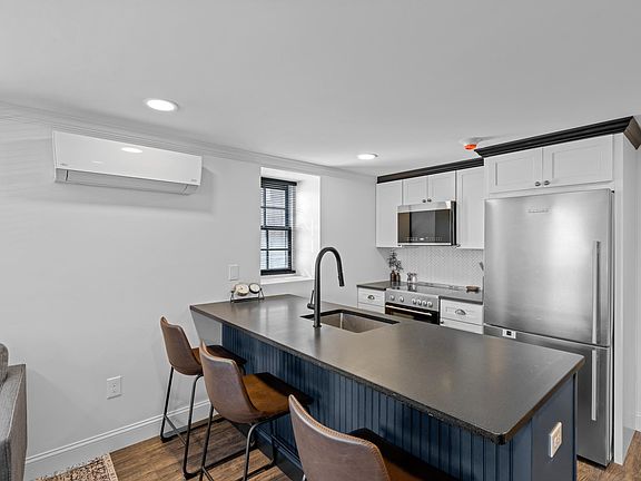 4th image of 319 Main St #1