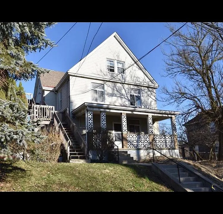 109 Hill Ave #3