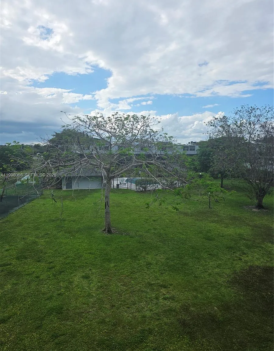 Village Green Of Boca Rat — Photo 2