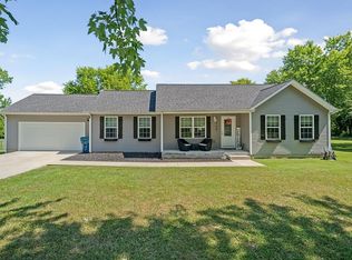 153 Chestnut St, Baxter, TN 38544