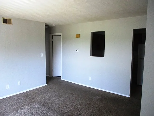 2 bed, $895 — Photo 3