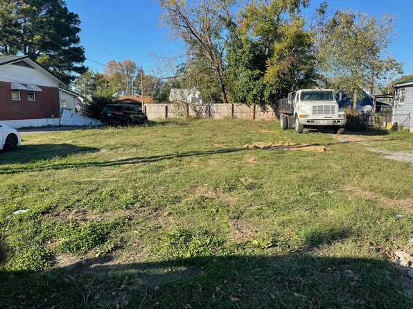 205 18th Ave W, Springfield, TN 37172