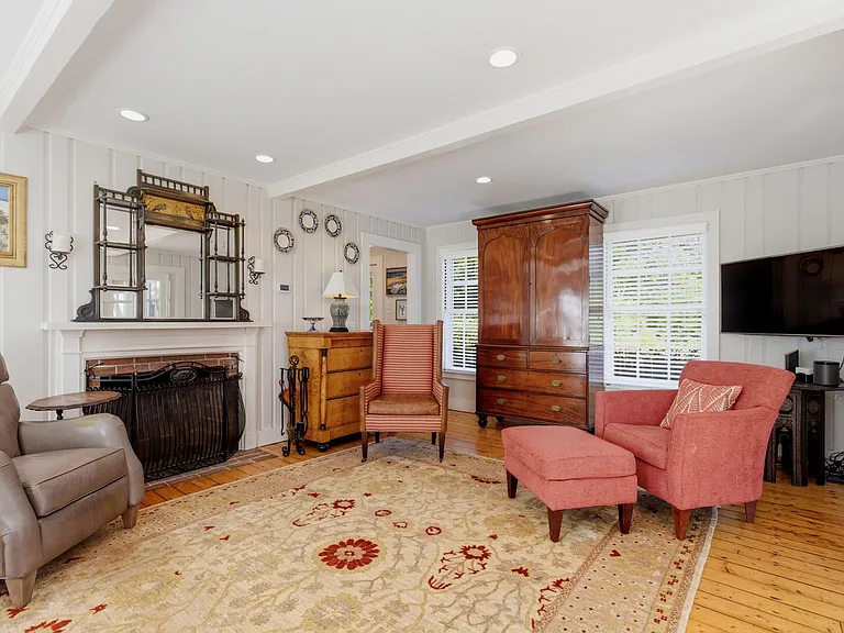 11 Friendship Ln — Photo 35