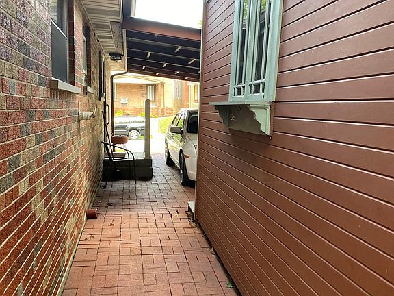 5th image of 6144 Crescent Ave