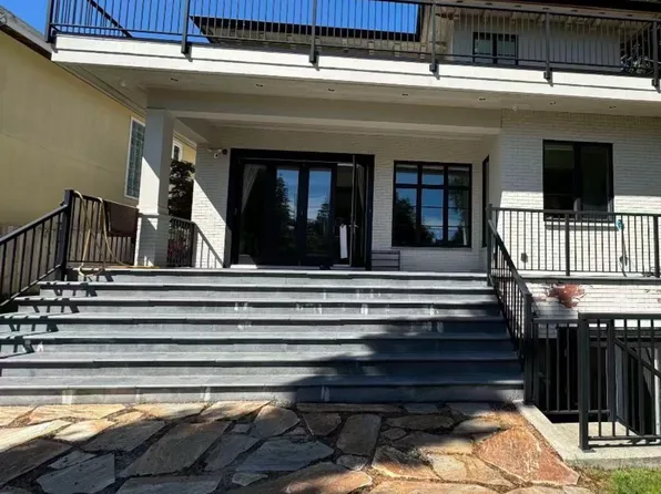 4000 W 29th Ave, Vancouver, BC V6S 1S9