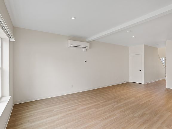 4th image of 4107 E 28th Ave #3A
