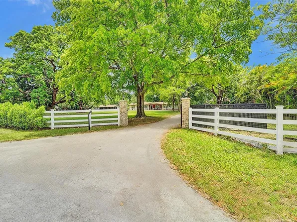 17490 SW 58th Street, Southwest Ranches, FL 33331