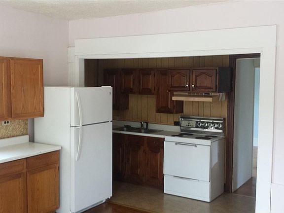 5th image of 41 Sterling St