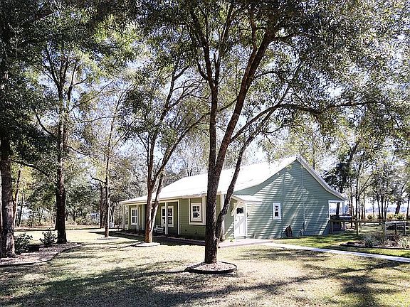 True Cracker style farmhouse