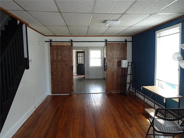 928 High St — Photo 6