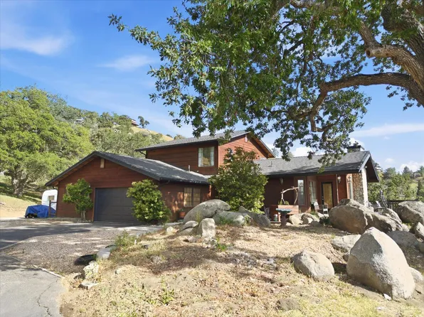 27400 Oakflat Dr, Tehachapi, CA 93561
