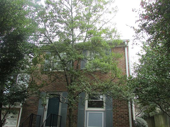2nd image of 1491 Bentley Ln SE