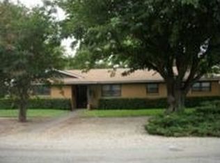 201 Lone Star St, Joshua, TX 76058