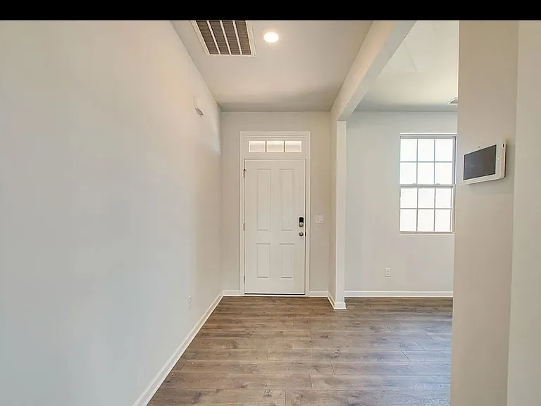9044 Copenhagen Dr — Photo 13