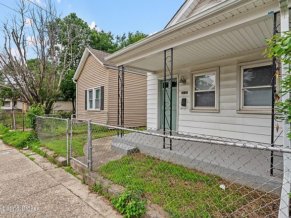 3rd image of 2137 Bradley Ave