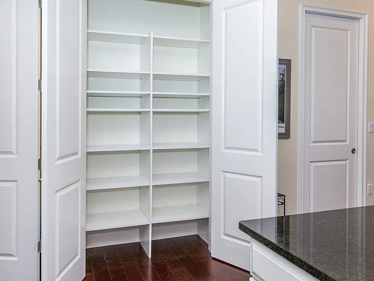 Kitchen pantry storage