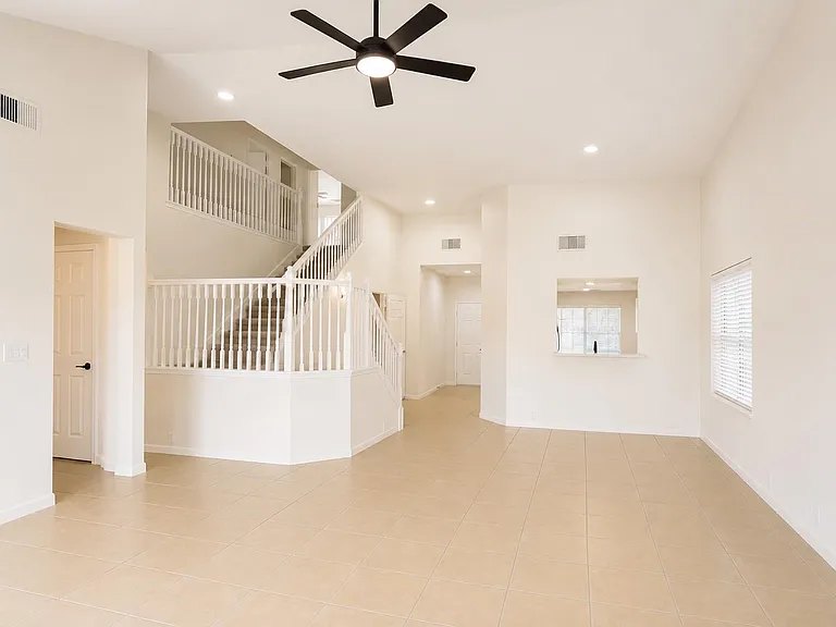 654 Cypresswood Trce — Photo 3