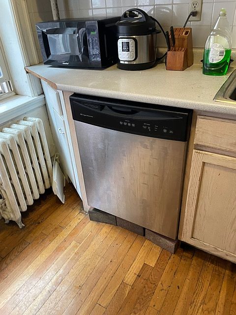 1st image of 93 Chester St #11