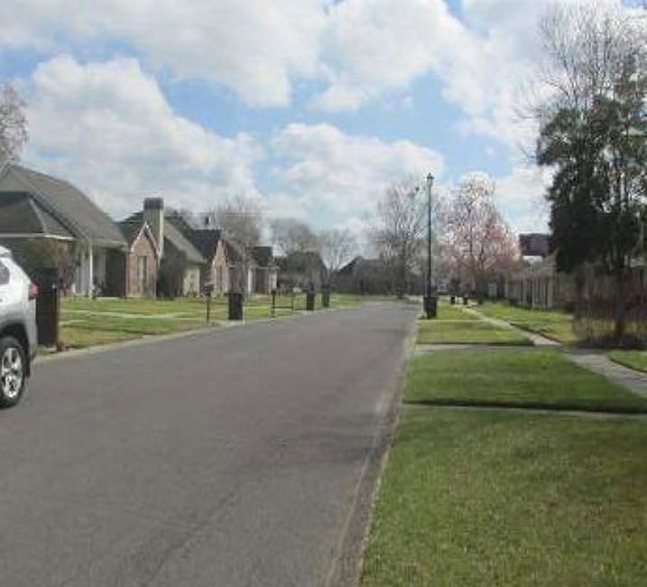 Exterior Neighborhood (street photo)