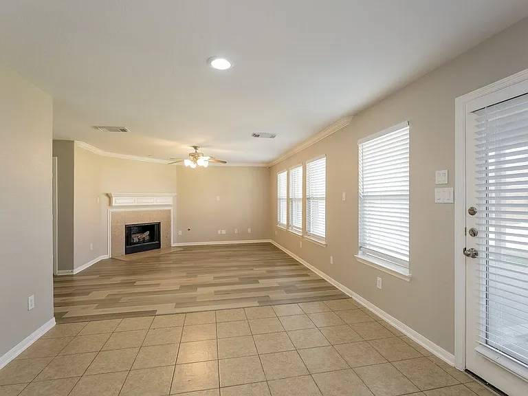 8410 Tararin Ln — Photo 4