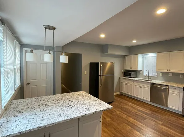 1810 Baldauf St, Pittsburgh, PA 15203