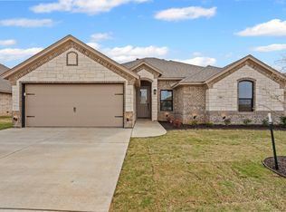 700 Jameson St, Springtown, TX 76082
