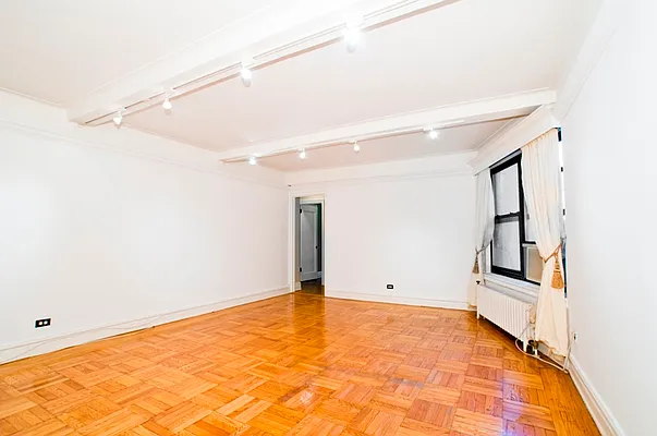 Sold by MNS | media 14