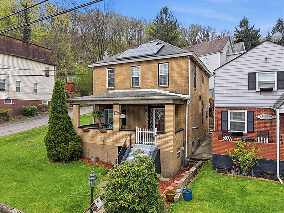 2nd image of 144 Davis Ave