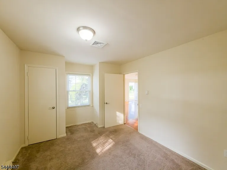 227A Manchester Ln — Photo 17