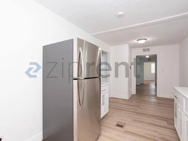 2184 W 45th St — Photo 17