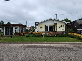 1903 Davitt St, Sault Sainte Marie, MI 49783