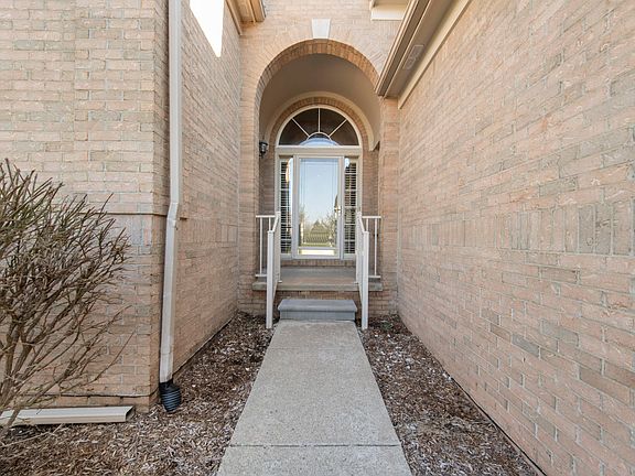 3rd image of 16810 Carriage Way