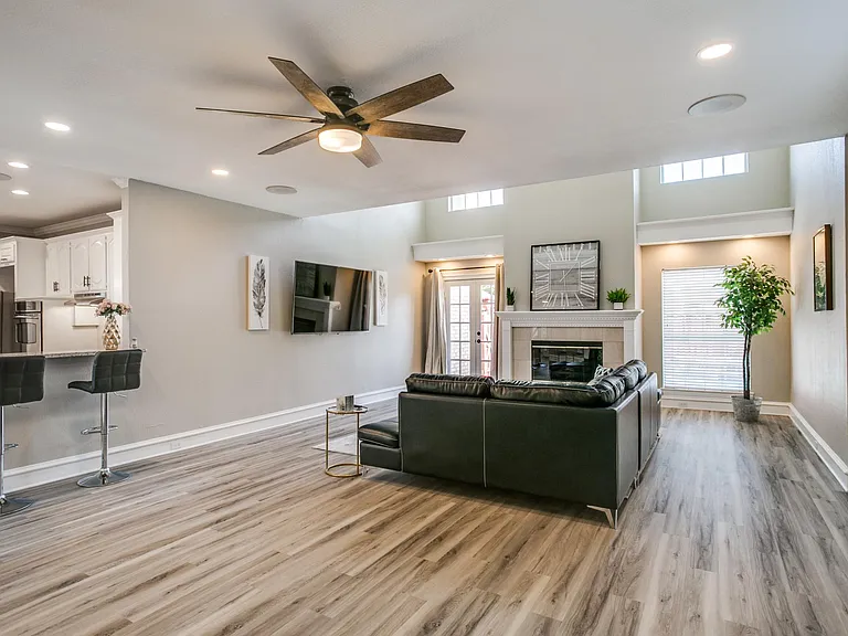 6904 Amethyst Ln — Photo 16