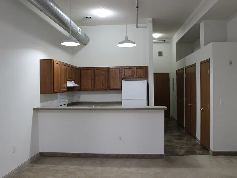 Straus Lofts — Photo 14
