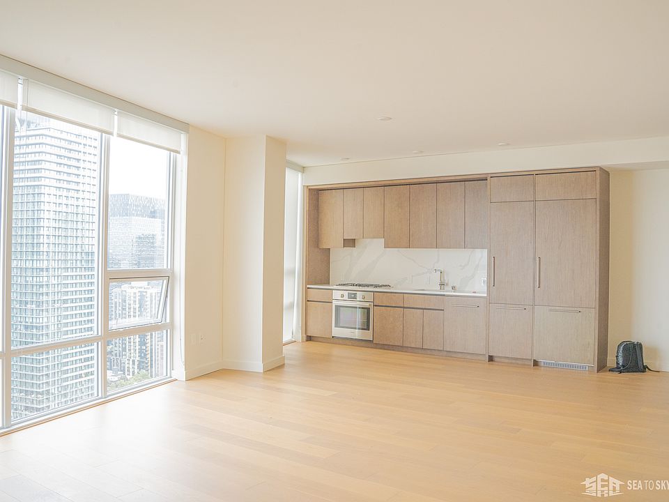 1st image of 121 Stewart St #3008