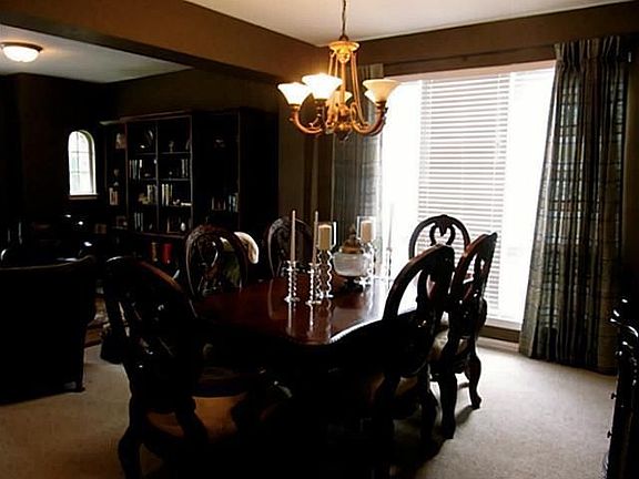 3rd image of 5921 Blue Spruce Ln