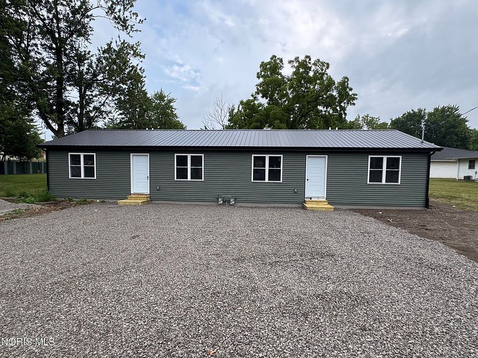 1st image of 109 S Depot St