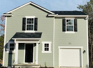 15 York Ct, Spring Lake, NC 28390