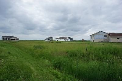 2nd image of 134 5th Ave W