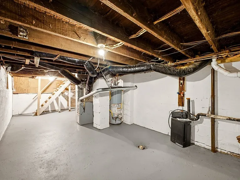 87 Dana Ave — Photo 22
