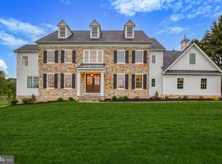 1 Red Barn Ln, Malvern, PA 19355